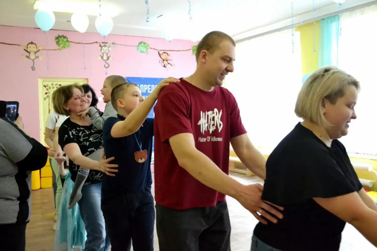 Праздник "По дороге с облаками" в рамках инклюзивного фестиваля #ЛЮДИКАКЛЮДИ - 2024