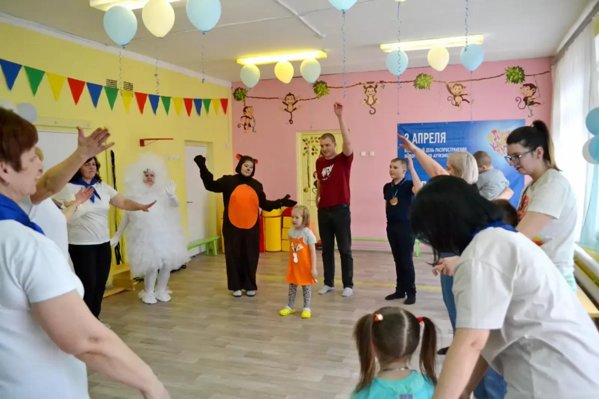 Праздник "По дороге с облаками" в рамках инклюзивного фестиваля #ЛЮДИКАКЛЮДИ - 2024