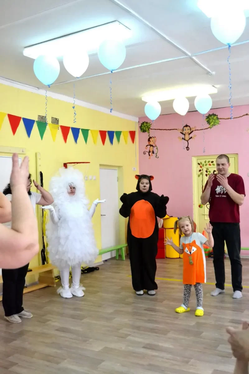 Праздник "По дороге с облаками" в рамках инклюзивного фестиваля #ЛЮДИКАКЛЮДИ - 2024