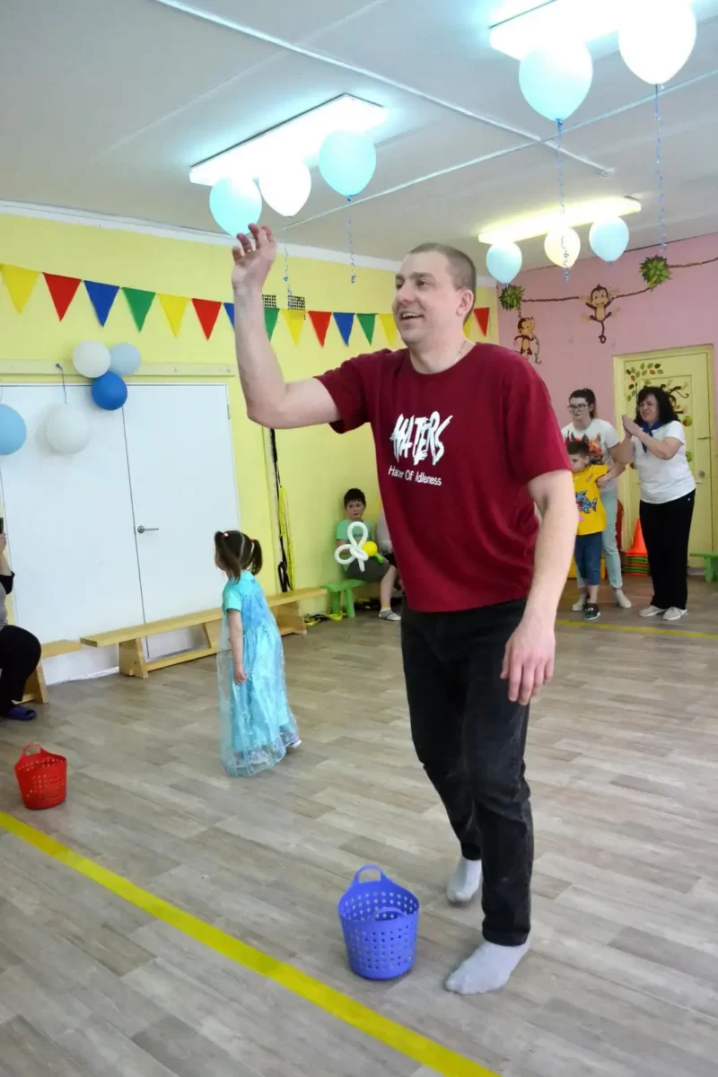 Праздник "По дороге с облаками" в рамках инклюзивного фестиваля #ЛЮДИКАКЛЮДИ - 2024