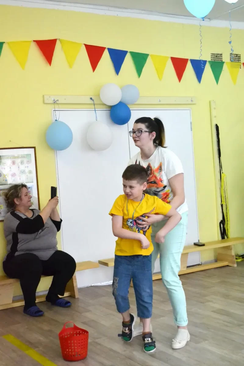 Праздник "По дороге с облаками" в рамках инклюзивного фестиваля #ЛЮДИКАКЛЮДИ - 2024