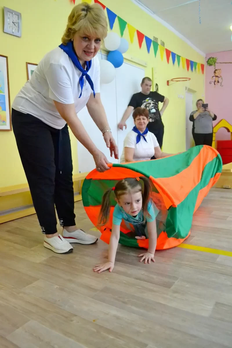Праздник "По дороге с облаками" в рамках инклюзивного фестиваля #ЛЮДИКАКЛЮДИ - 2024