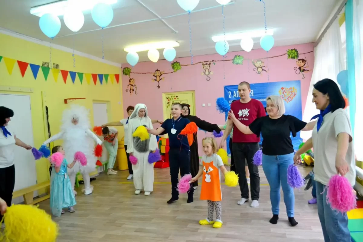 Праздник "По дороге с облаками" в рамках инклюзивного фестиваля #ЛЮДИКАКЛЮДИ - 2024