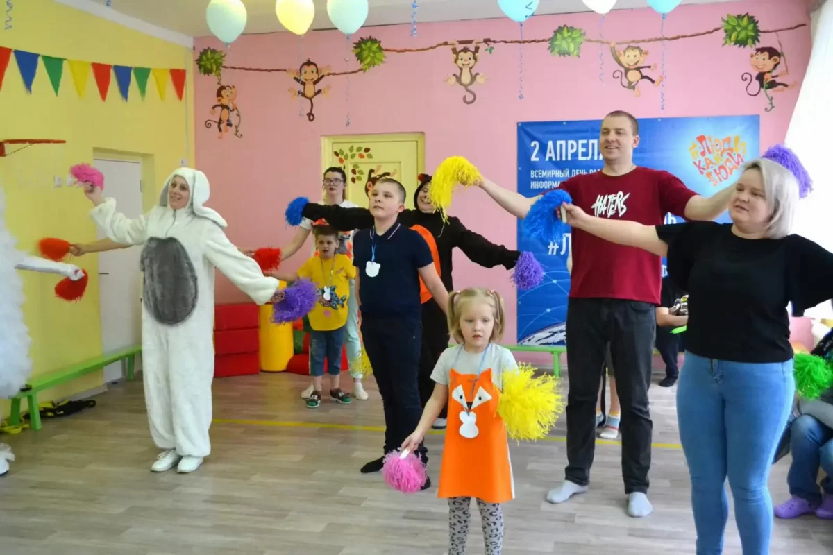 Праздник "По дороге с облаками" в рамках инклюзивного фестиваля #ЛЮДИКАКЛЮДИ - 2024