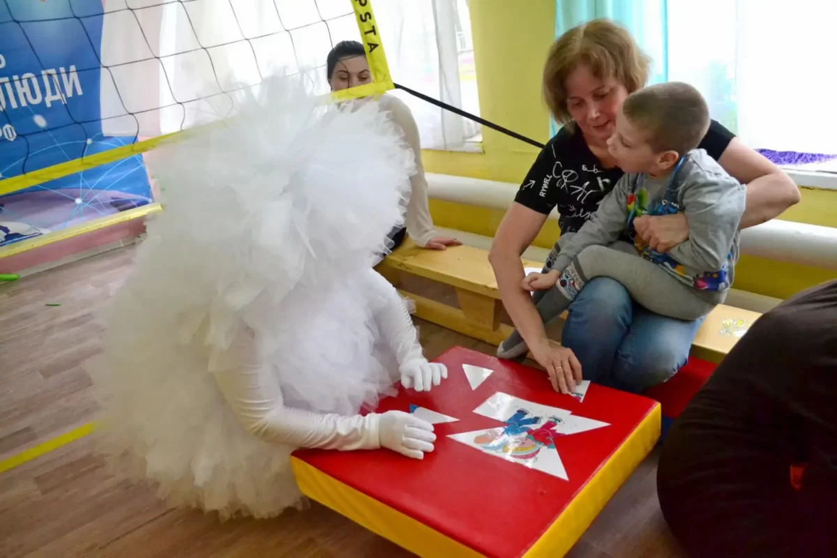 Праздник "По дороге с облаками" в рамках инклюзивного фестиваля #ЛЮДИКАКЛЮДИ - 2024