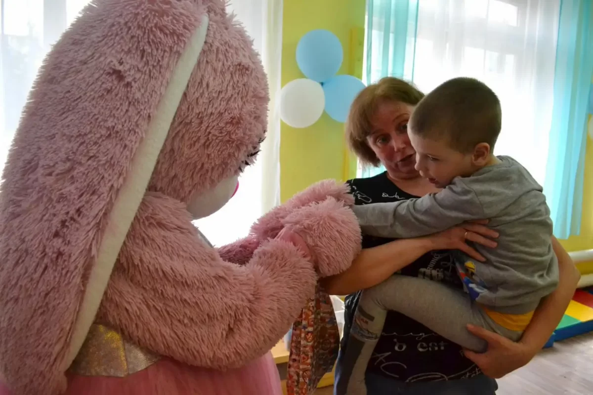 Праздник "По дороге с облаками" в рамках инклюзивного фестиваля #ЛЮДИКАКЛЮДИ - 2024