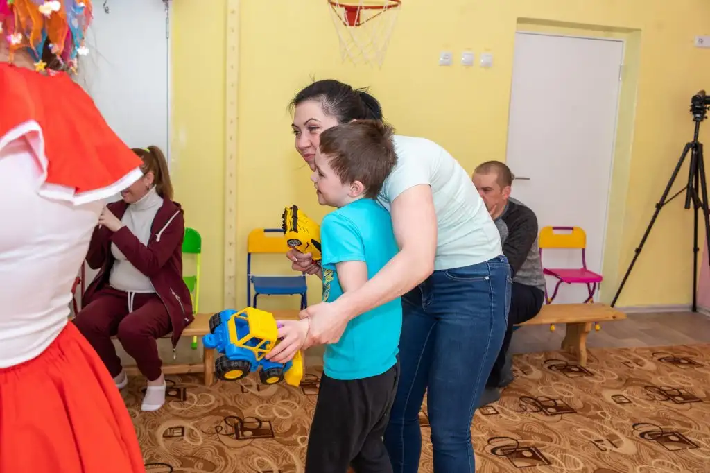 Праздник "Должны смеяться дети!" в рамках инклюзивного фестиваля #ЛЮДИКАКЛЮДИ - 2022