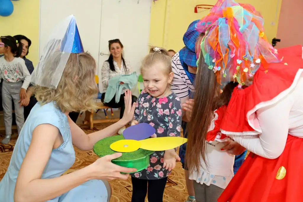 Праздник "Должны смеяться дети!" в рамках инклюзивного фестиваля #ЛЮДИКАКЛЮДИ - 2022