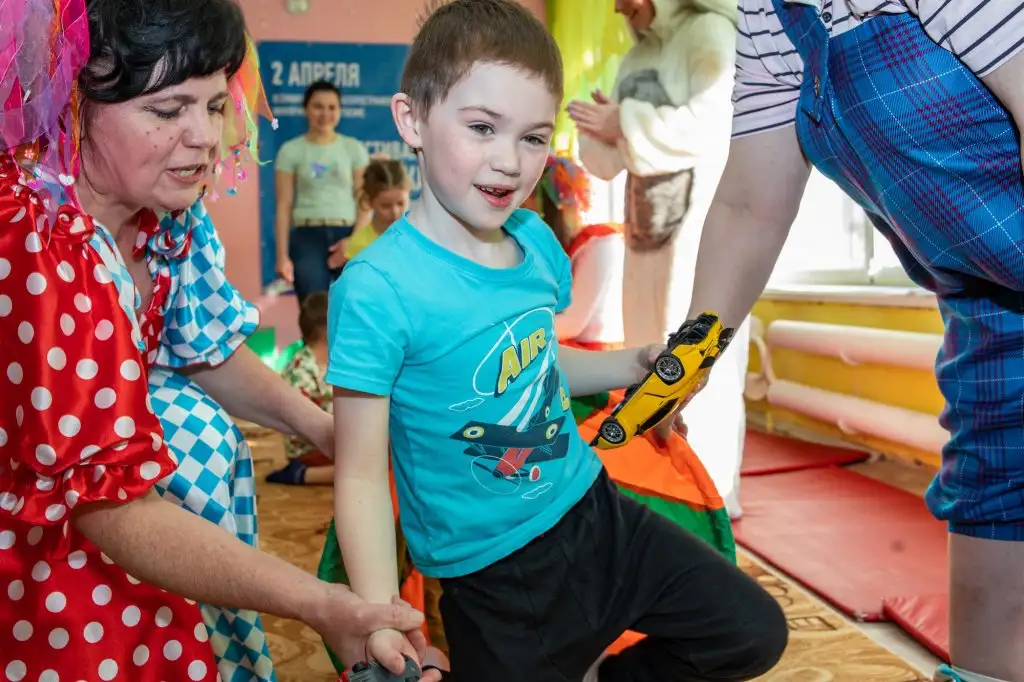 Праздник "Должны смеяться дети!" в рамках инклюзивного фестиваля #ЛЮДИКАКЛЮДИ - 2022