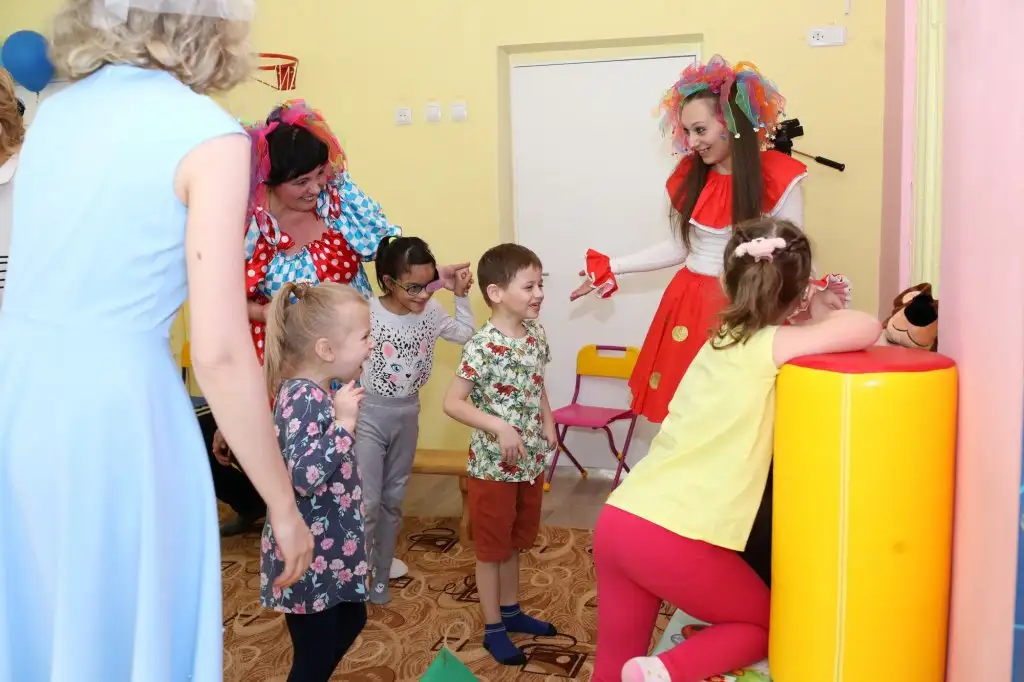 Праздник "Должны смеяться дети!" в рамках инклюзивного фестиваля #ЛЮДИКАКЛЮДИ - 2022