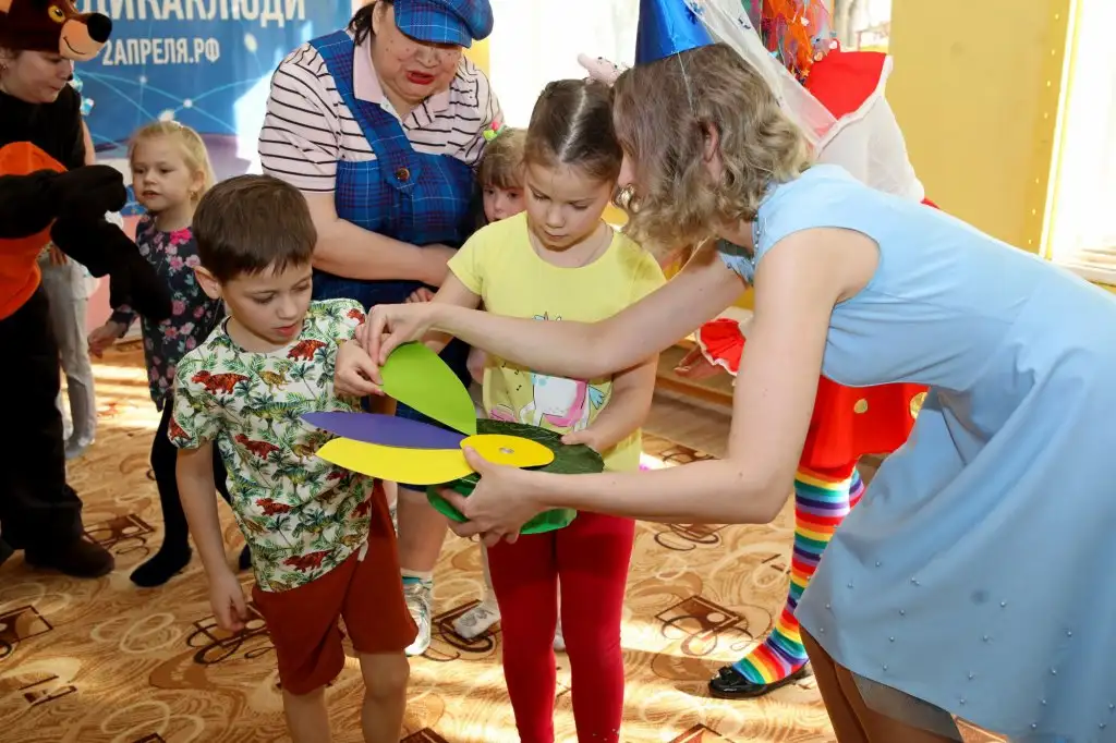 Праздник "Должны смеяться дети!" в рамках инклюзивного фестиваля #ЛЮДИКАКЛЮДИ - 2022