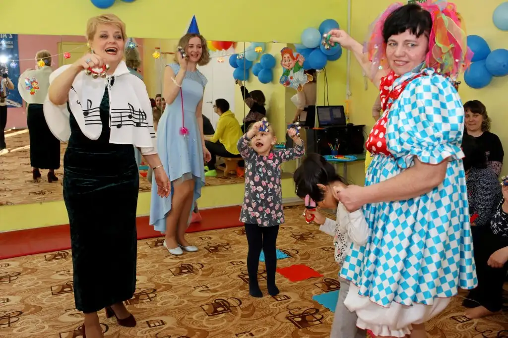 Праздник "Должны смеяться дети!" в рамках инклюзивного фестиваля #ЛЮДИКАКЛЮДИ - 2022