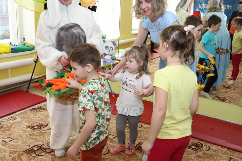 Праздник "Должны смеяться дети!" в рамках инклюзивного фестиваля #ЛЮДИКАКЛЮДИ - 2022