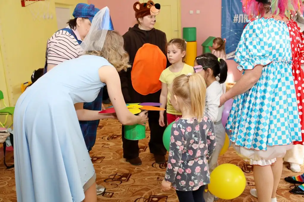 Праздник "Должны смеяться дети!" в рамках инклюзивного фестиваля #ЛЮДИКАКЛЮДИ - 2022