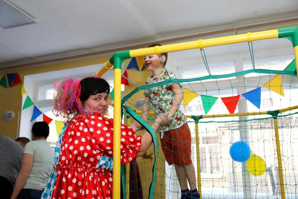 Праздник "Должны смеяться дети!" в рамках инклюзивного фестиваля #ЛЮДИКАКЛЮДИ - 2022