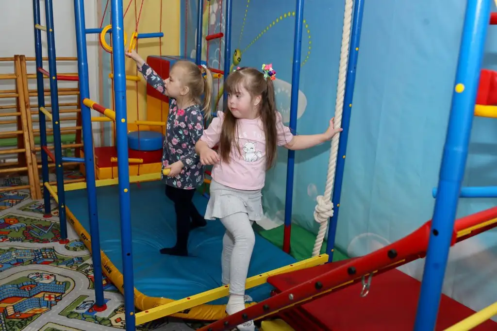 Праздник "Должны смеяться дети!" в рамках инклюзивного фестиваля #ЛЮДИКАКЛЮДИ - 2022