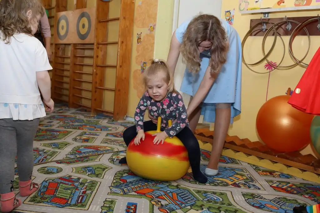 Праздник "Должны смеяться дети!" в рамках инклюзивного фестиваля #ЛЮДИКАКЛЮДИ - 2022