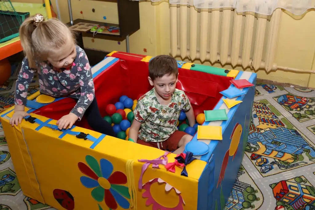 Праздник "Должны смеяться дети!" в рамках инклюзивного фестиваля #ЛЮДИКАКЛЮДИ - 2022