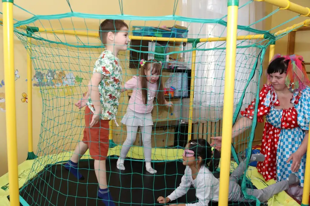 Праздник "Должны смеяться дети!" в рамках инклюзивного фестиваля #ЛЮДИКАКЛЮДИ - 2022