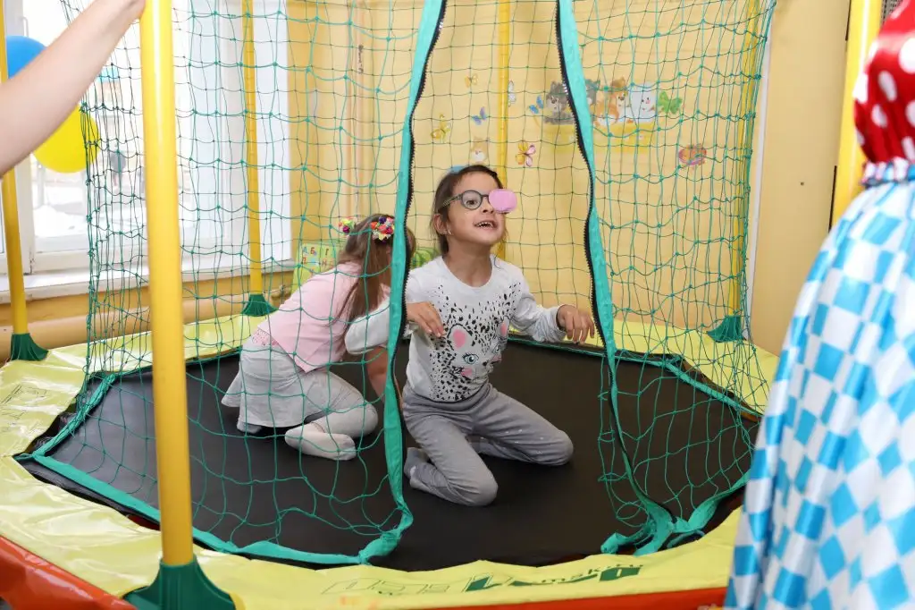 Праздник "Должны смеяться дети!" в рамках инклюзивного фестиваля #ЛЮДИКАКЛЮДИ - 2022