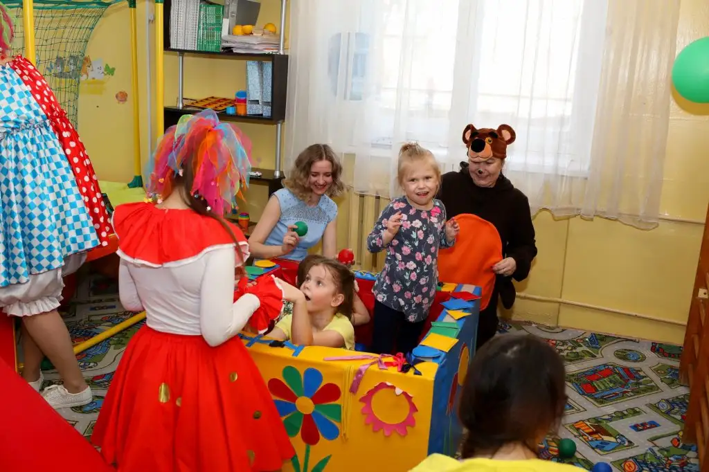 Праздник "Должны смеяться дети!" в рамках инклюзивного фестиваля #ЛЮДИКАКЛЮДИ - 2022