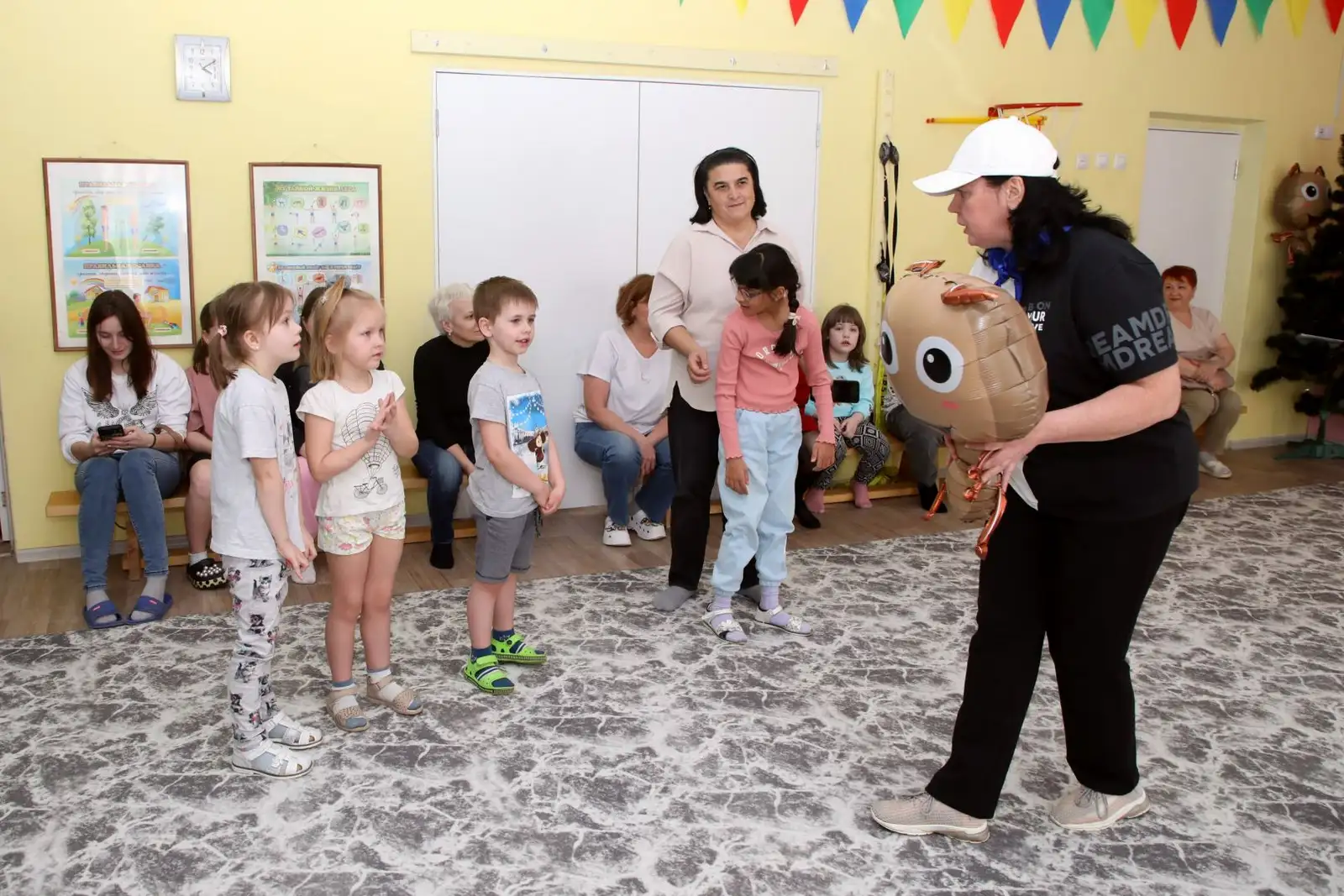 Праздник "Из 1000 планет Земли прекрасней нет!" в рамках инклюзивного фестиваля #ЛЮДИКАКЛЮДИ - 2025