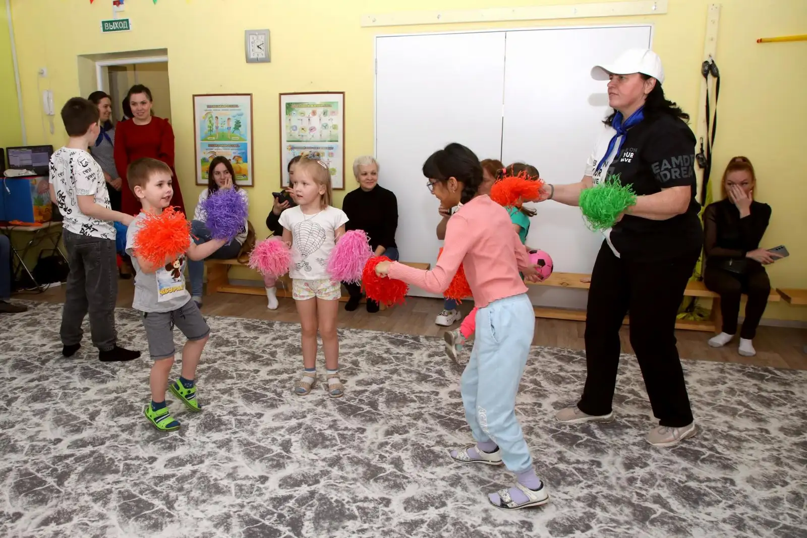 Праздник "Из 1000 планет Земли прекрасней нет!" в рамках инклюзивного фестиваля #ЛЮДИКАКЛЮДИ - 2025