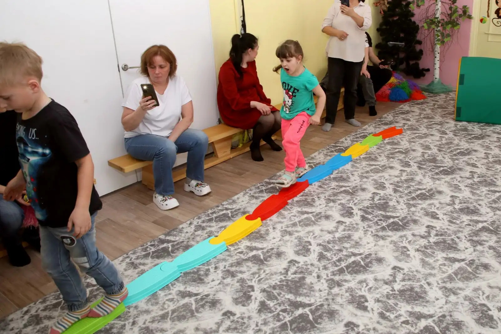 Праздник "Из 1000 планет Земли прекрасней нет!" в рамках инклюзивного фестиваля #ЛЮДИКАКЛЮДИ - 2025