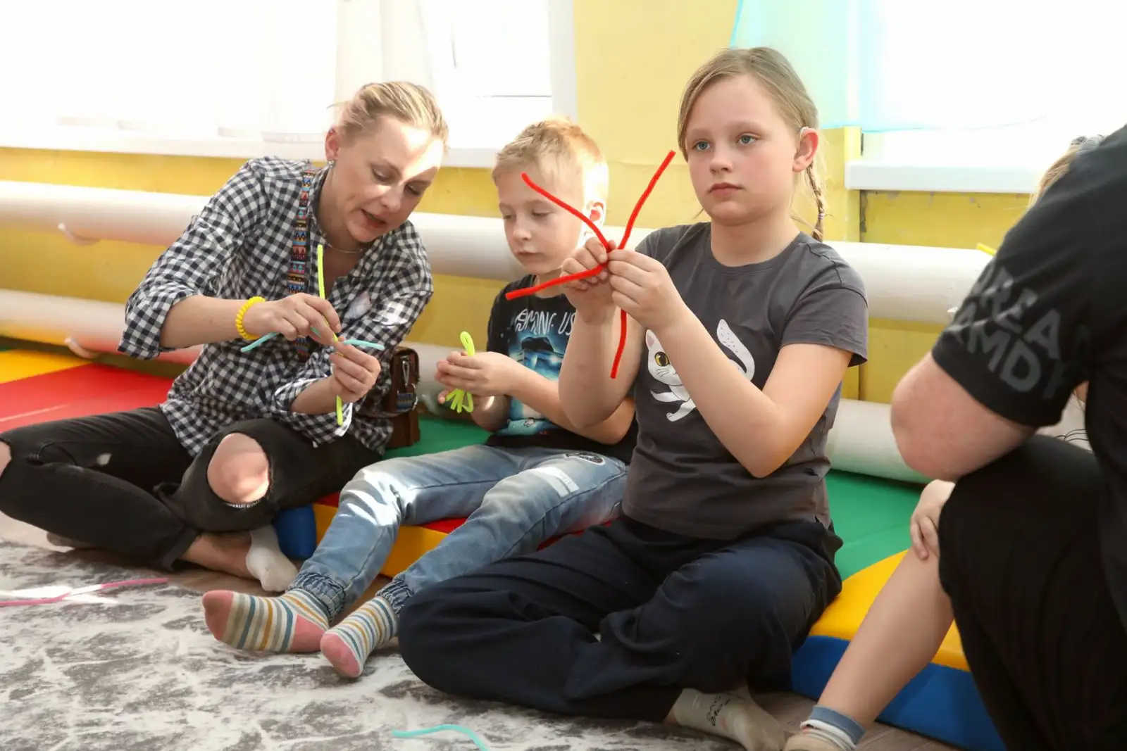 Праздник "Из 1000 планет Земли прекрасней нет!" в рамках инклюзивного фестиваля #ЛЮДИКАКЛЮДИ - 2025