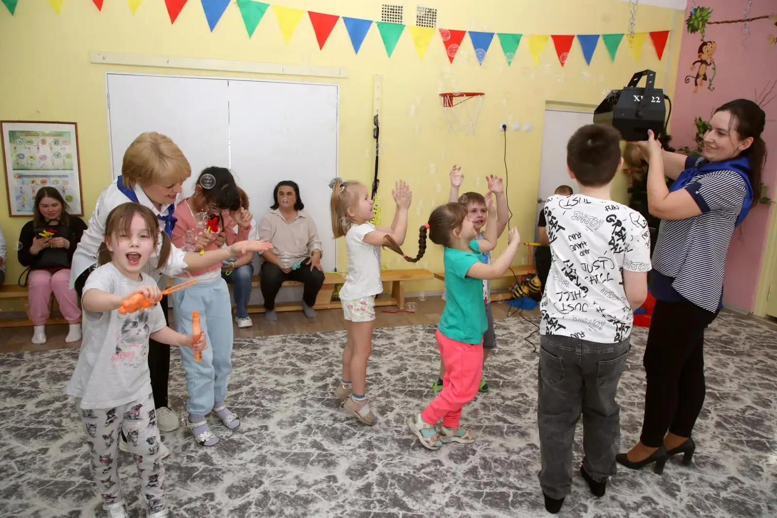 Праздник "Из 1000 планет Земли прекрасней нет!" в рамках инклюзивного фестиваля #ЛЮДИКАКЛЮДИ - 2025