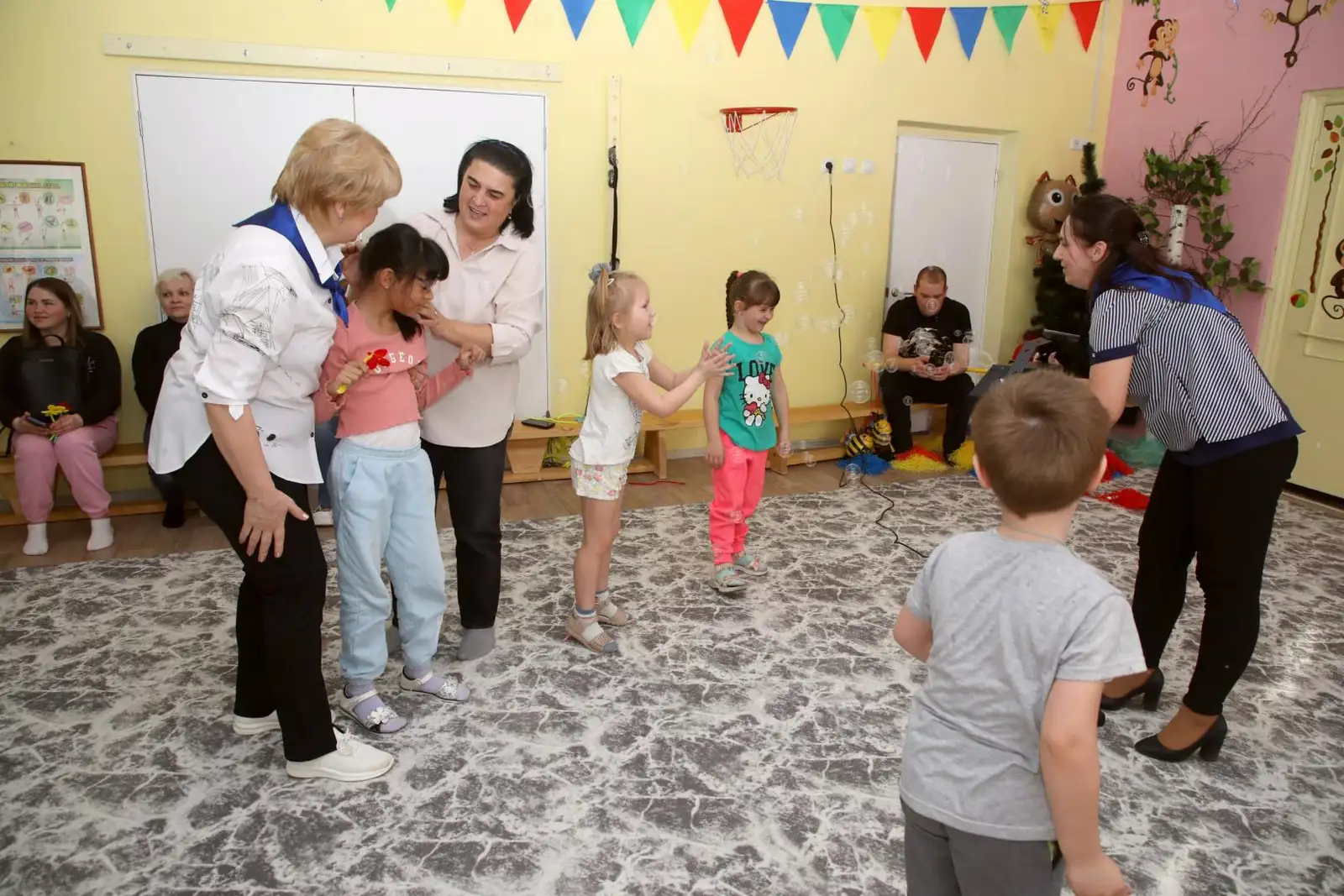 Праздник "Из 1000 планет Земли прекрасней нет!" в рамках инклюзивного фестиваля #ЛЮДИКАКЛЮДИ - 2025