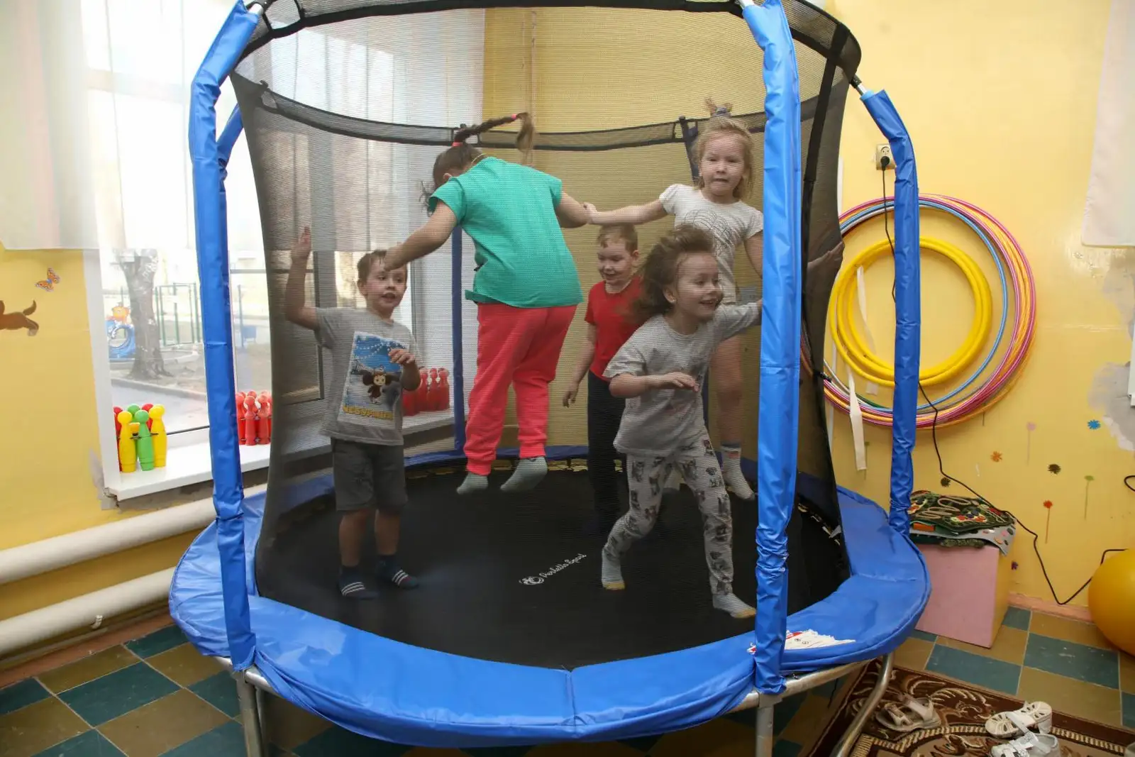 Праздник "Из 1000 планет Земли прекрасней нет!" в рамках инклюзивного фестиваля #ЛЮДИКАКЛЮДИ - 2025