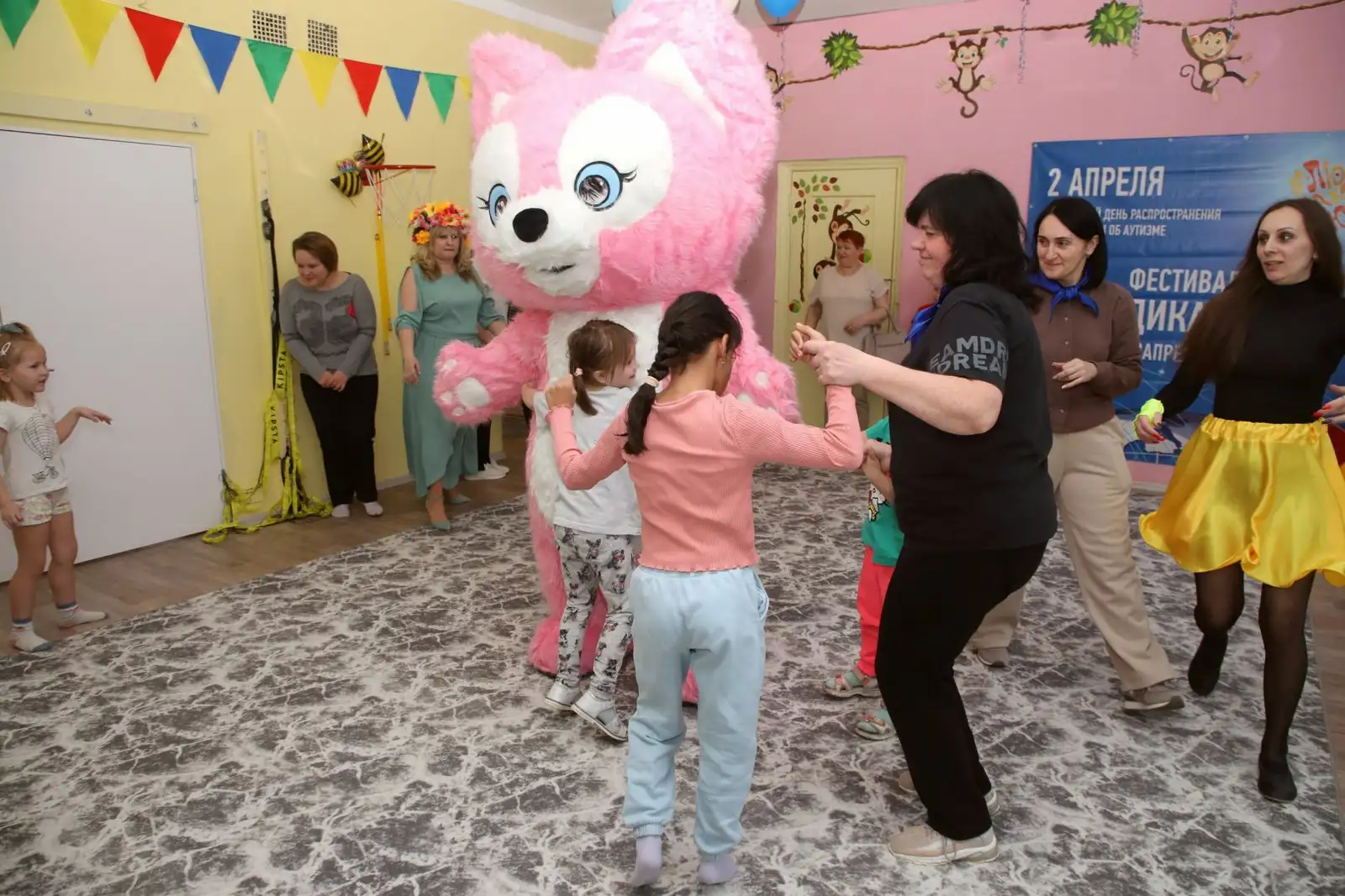 Праздник "Из 1000 планет Земли прекрасней нет!" в рамках инклюзивного фестиваля #ЛЮДИКАКЛЮДИ - 2025