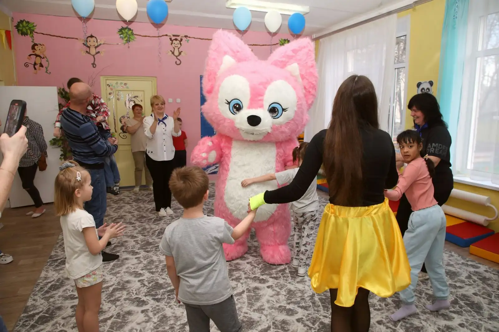 Праздник "Из 1000 планет Земли прекрасней нет!" в рамках инклюзивного фестиваля #ЛЮДИКАКЛЮДИ - 2025