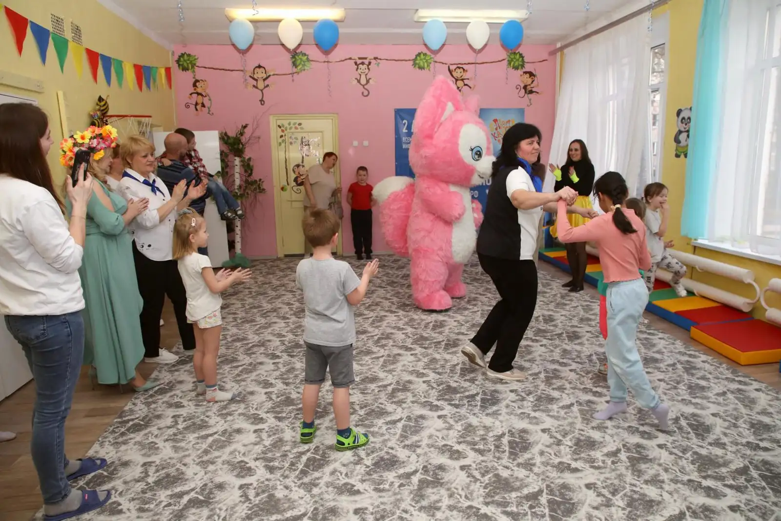 Праздник "Из 1000 планет Земли прекрасней нет!" в рамках инклюзивного фестиваля #ЛЮДИКАКЛЮДИ - 2025